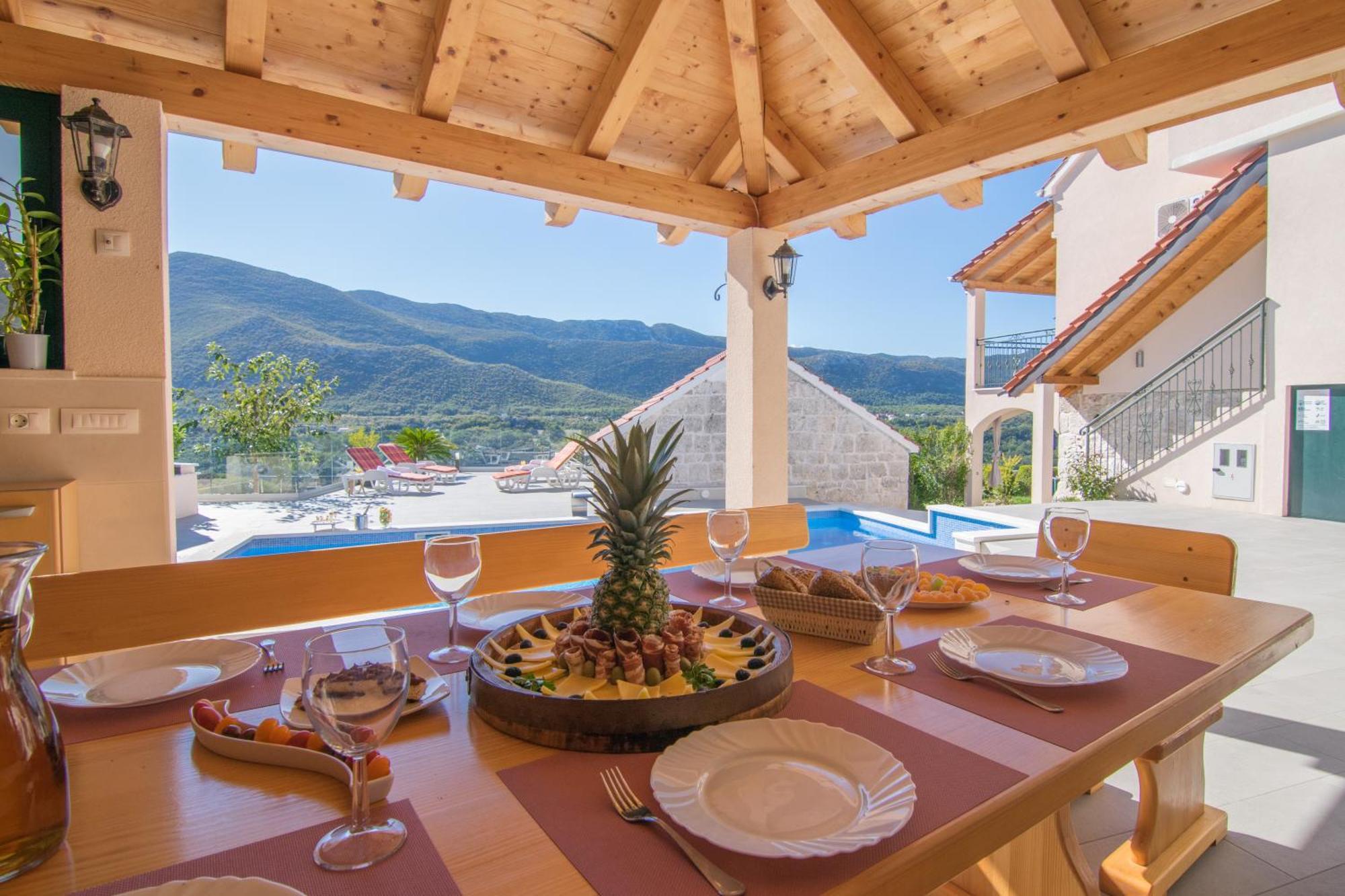 Villa Milena With Heated Pool And Jacuzzi Kostanje Buitenkant foto