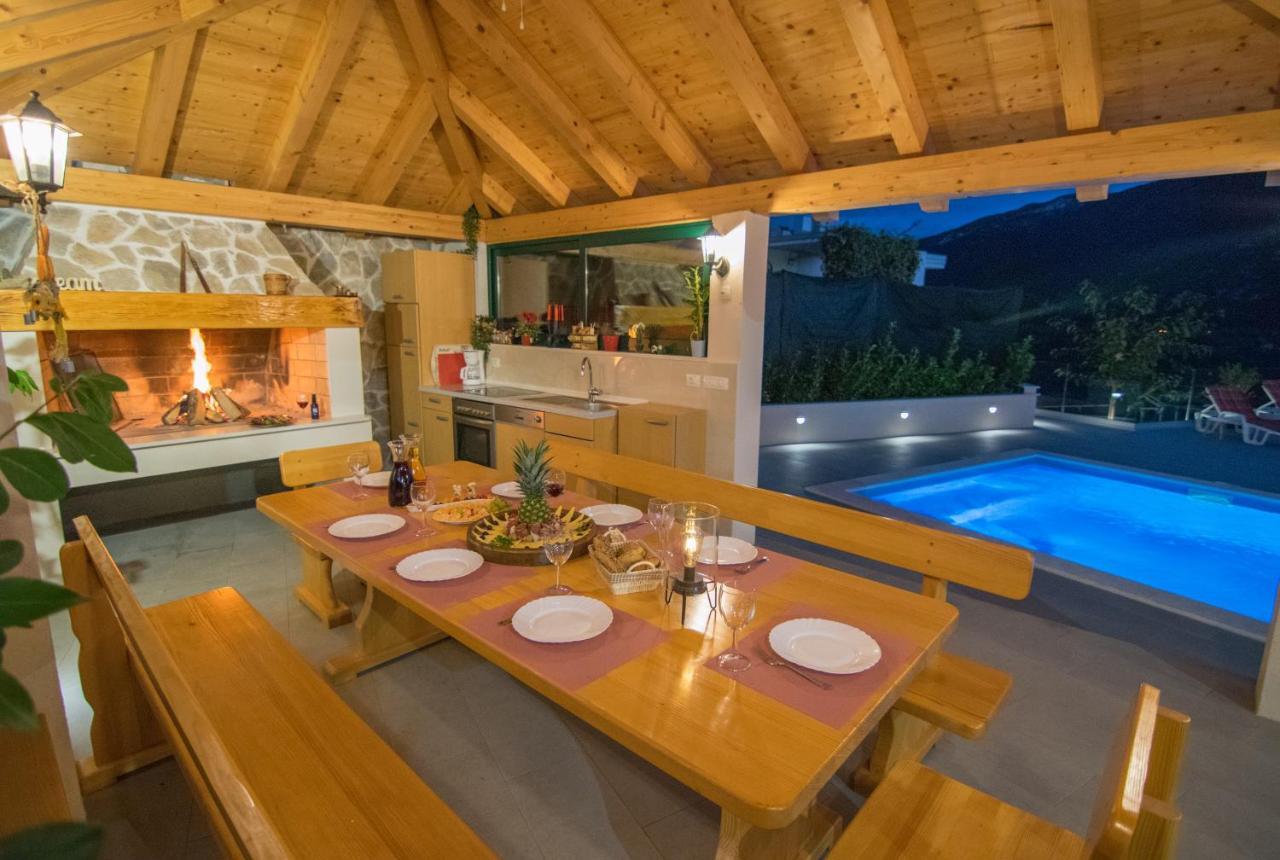 Villa Milena With Heated Pool And Jacuzzi Kostanje Buitenkant foto