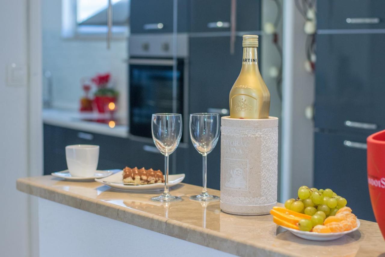 Villa Milena With Heated Pool And Jacuzzi Kostanje Buitenkant foto