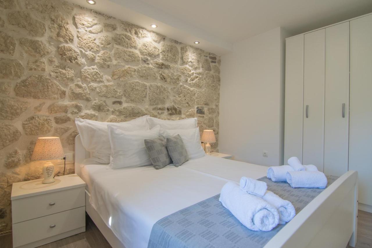 Villa Milena With Heated Pool And Jacuzzi Kostanje Buitenkant foto