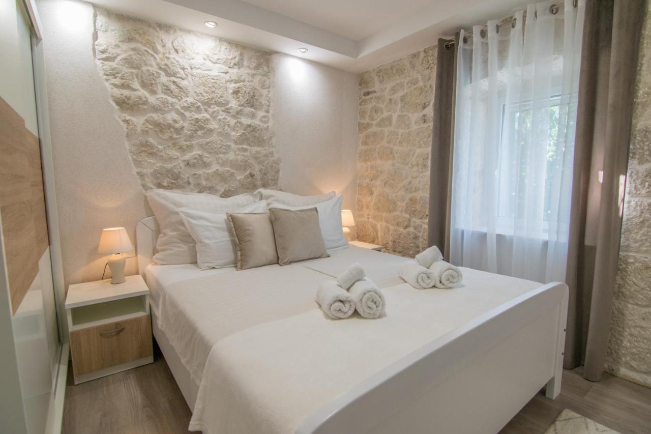 Villa Milena With Heated Pool And Jacuzzi Kostanje Buitenkant foto