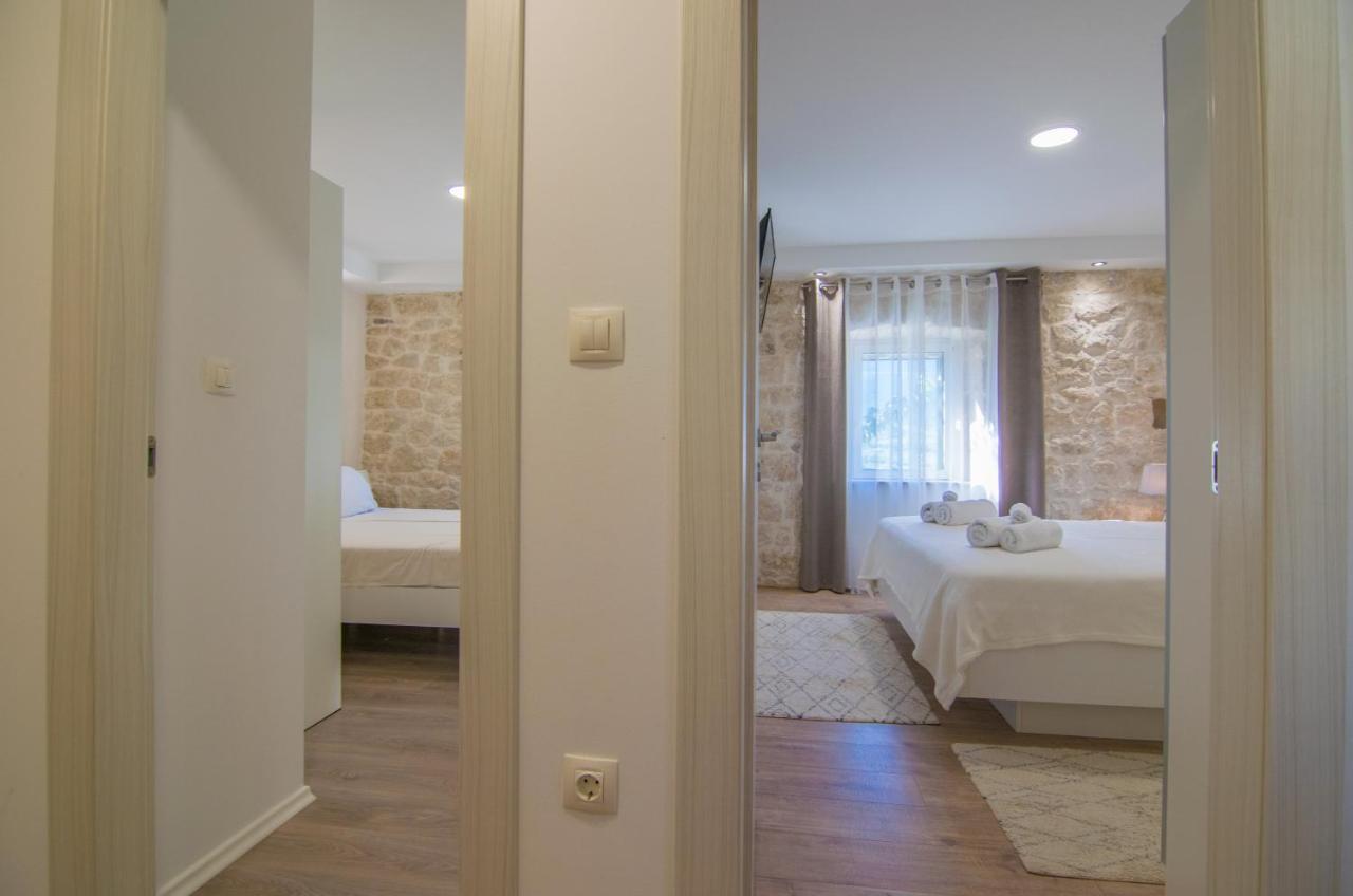 Villa Milena With Heated Pool And Jacuzzi Kostanje Buitenkant foto
