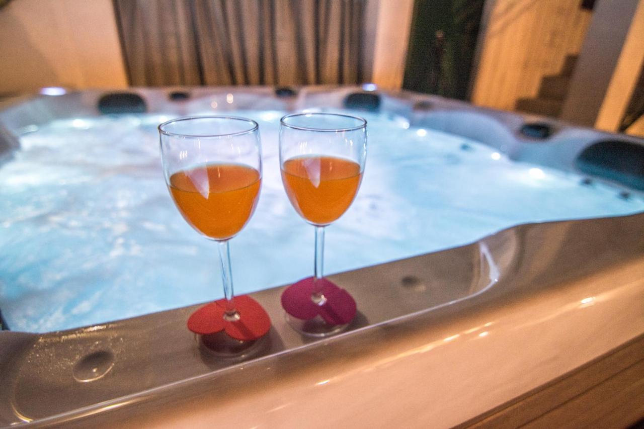 Villa Milena With Heated Pool And Jacuzzi Kostanje Buitenkant foto