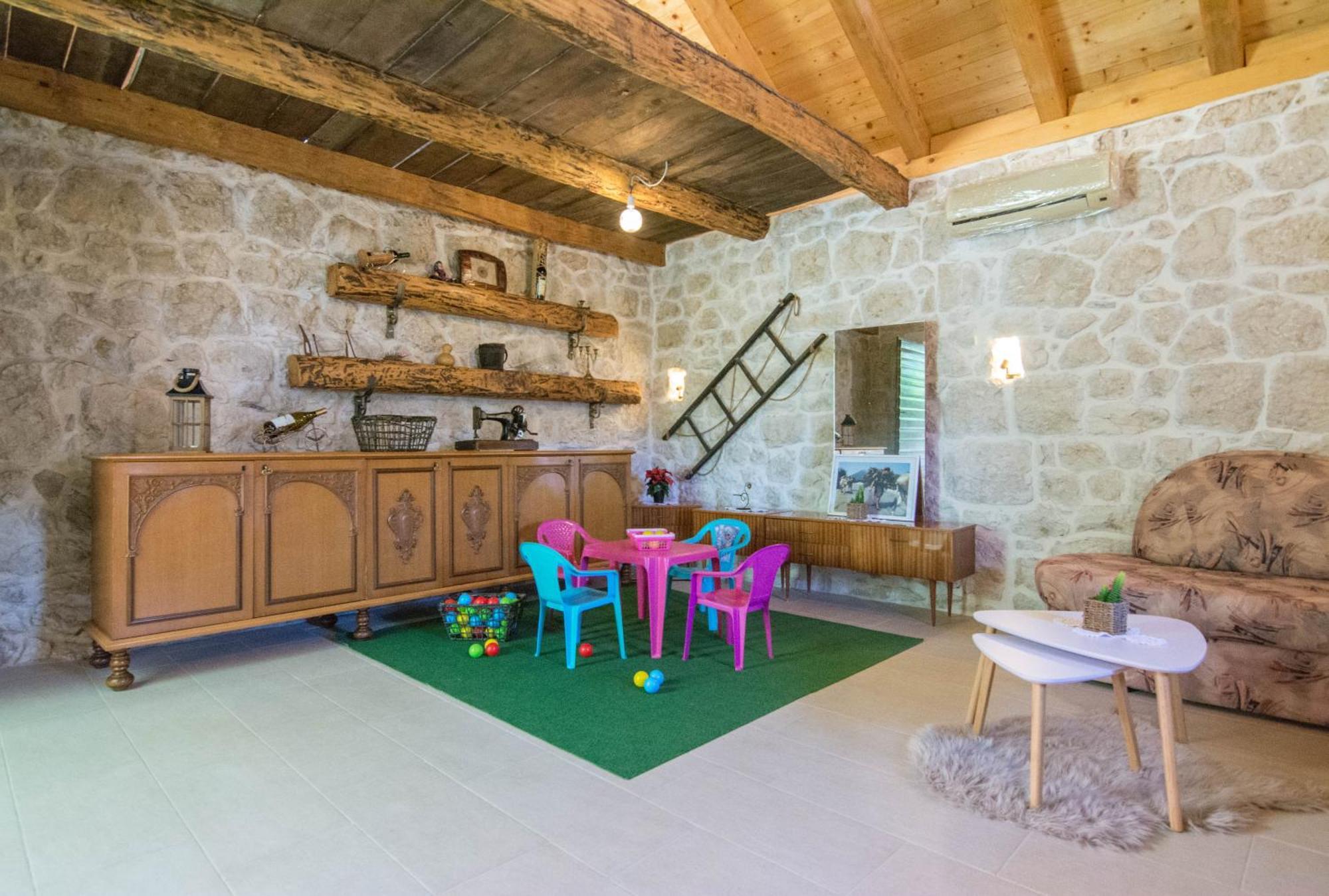 Villa Milena With Heated Pool And Jacuzzi Kostanje Buitenkant foto